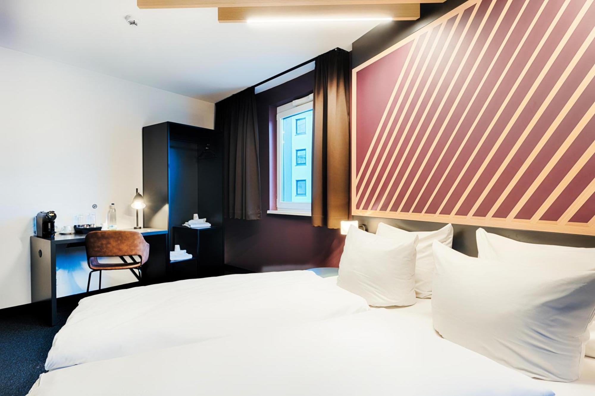 B&B Hotel Bremen-City Экстерьер фото